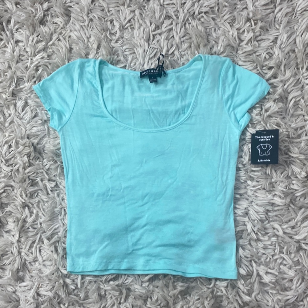About a girl cropped tee